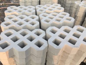 gia công khuôn nhựa trồng cỏ và khuôn đúc gạch