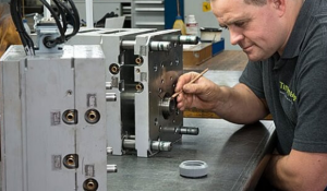 Quy trình sửa chữa khuôn ép nhựa chuyên nghiệp tại Nhựa Lam Hồng