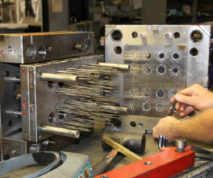 Loại phổ biến khi sửa chữa khuôn ép nhựa theo mã